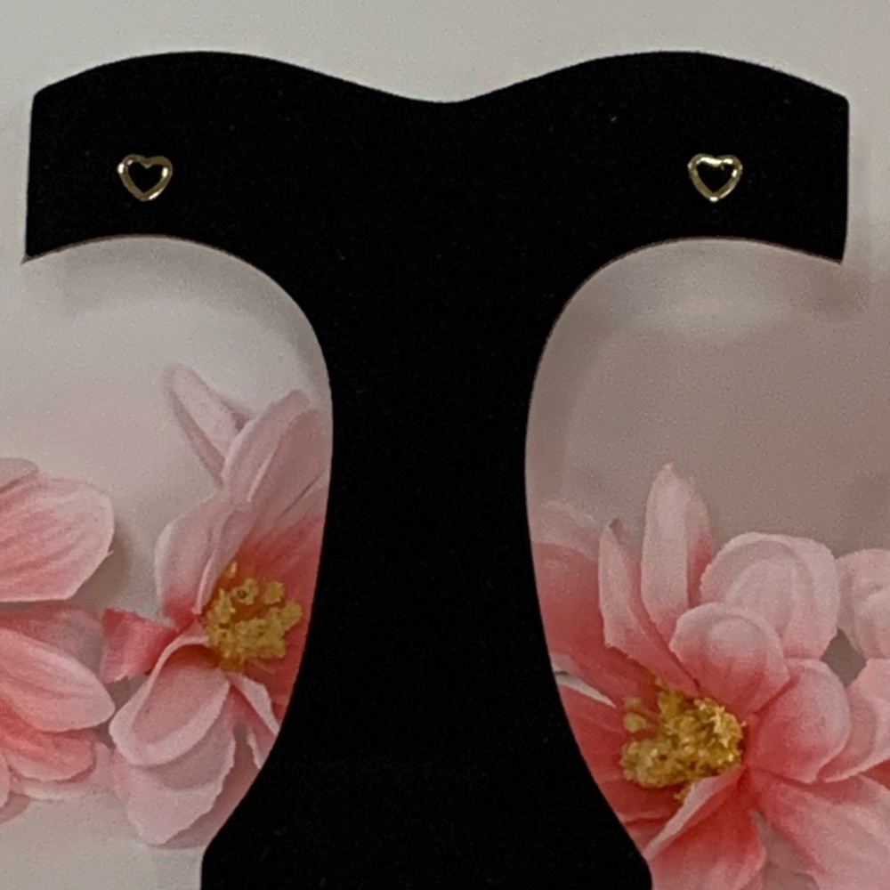 Brand New with Tags Mignonne Gavigan Open Heart Mini Studs